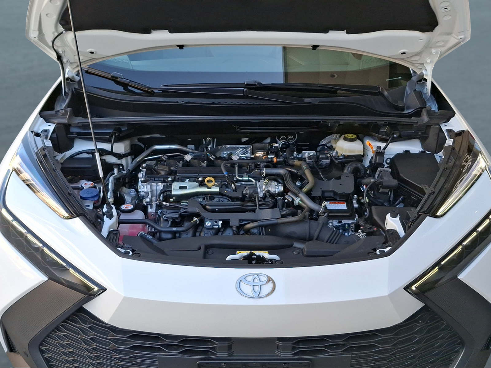 TOYOTA C-HR 2.0 HSD CVT Swiss Edition 4WD - 14