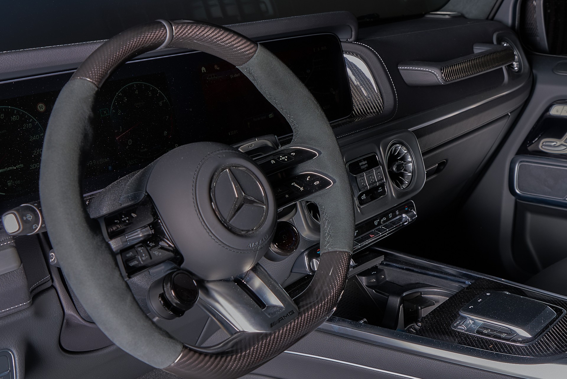 MERCEDES-BENZ G 63 AMG 9G-Tronic - 12