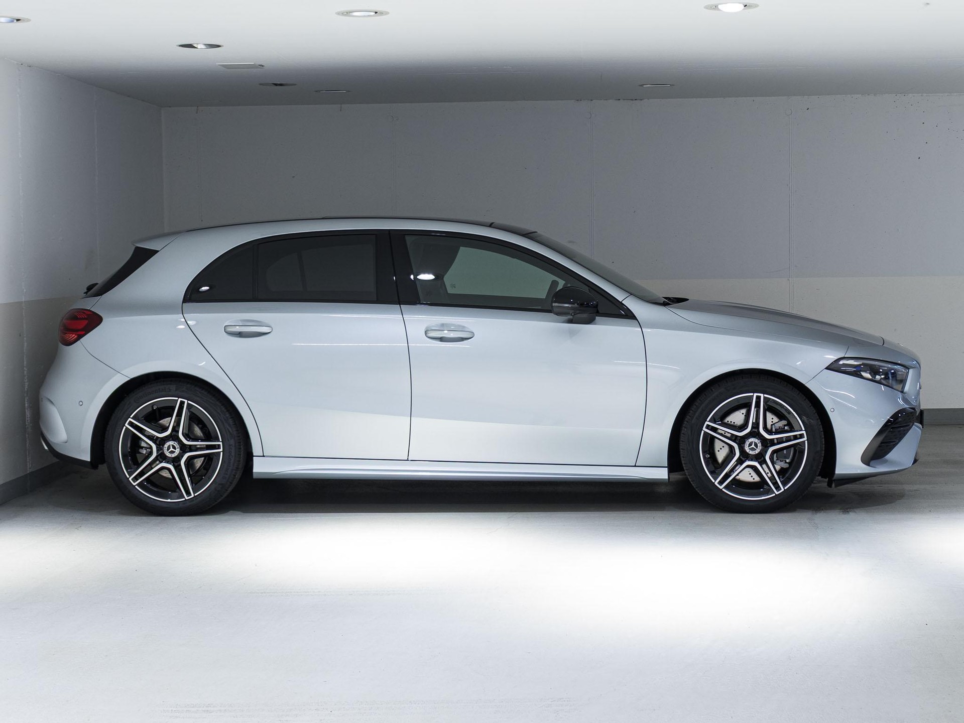 MERCEDES-BENZ A 250 4MATIC - 2