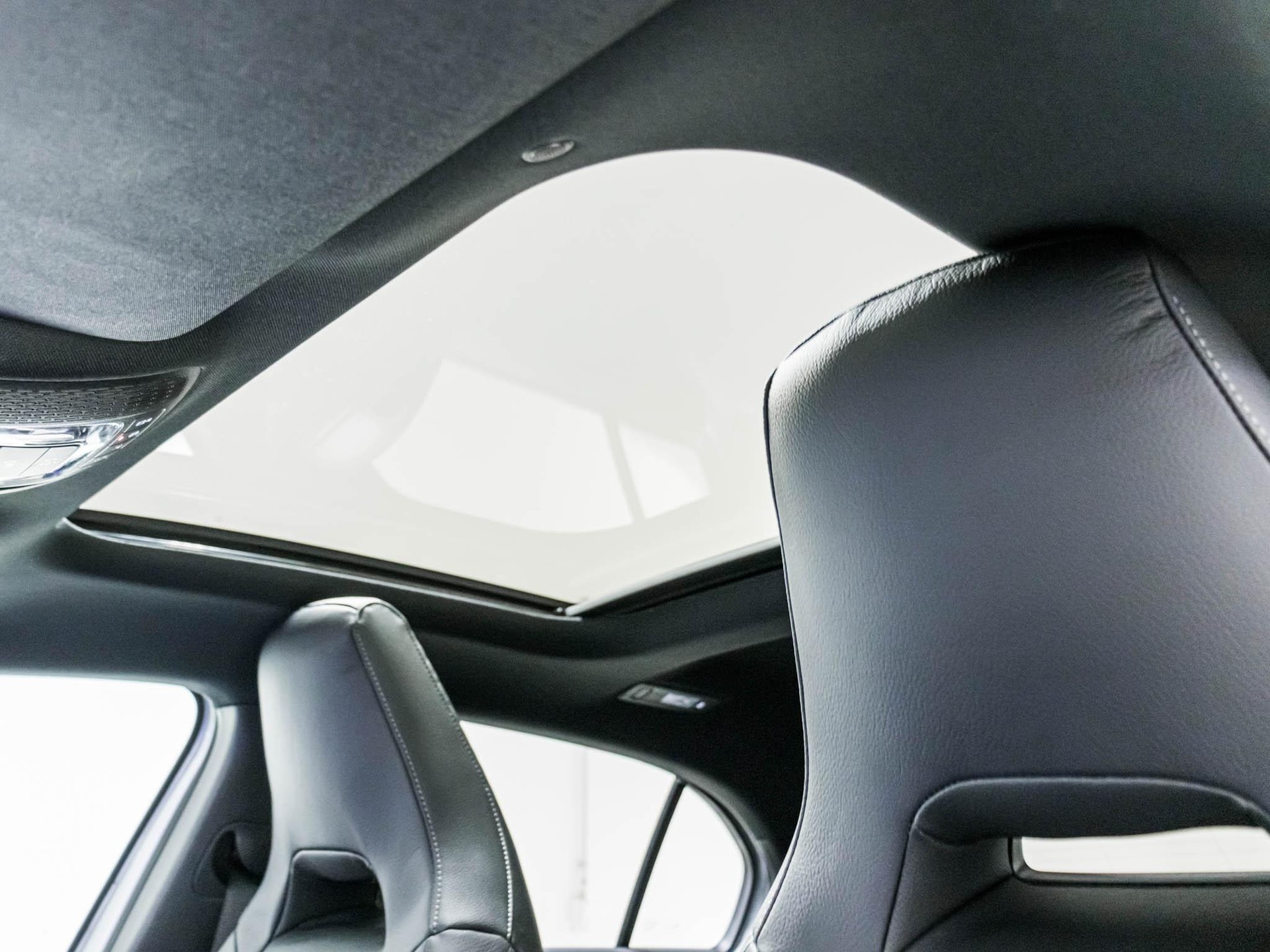 MERCEDES-BENZ A 250 4MATIC - 9