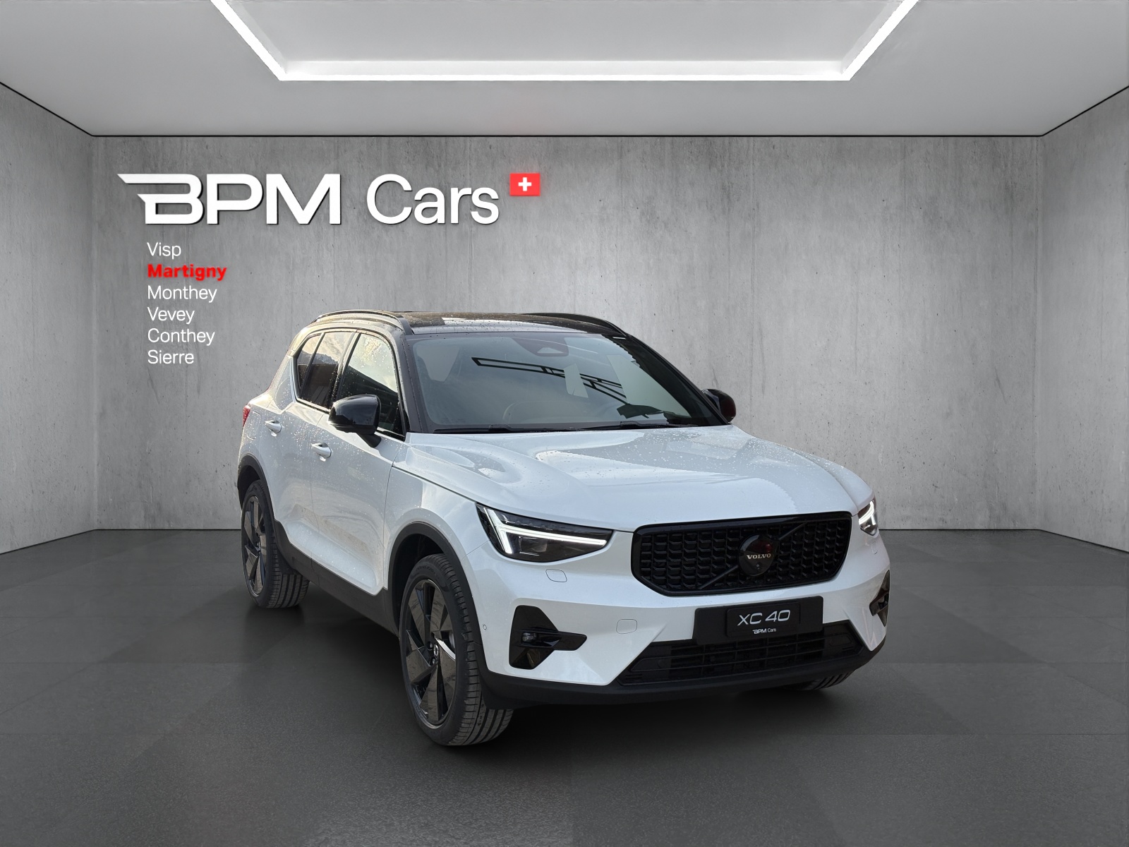 VOLVO XC40 B4 Benzin Mild Hybrid Ultra Black Edition DCT - 2