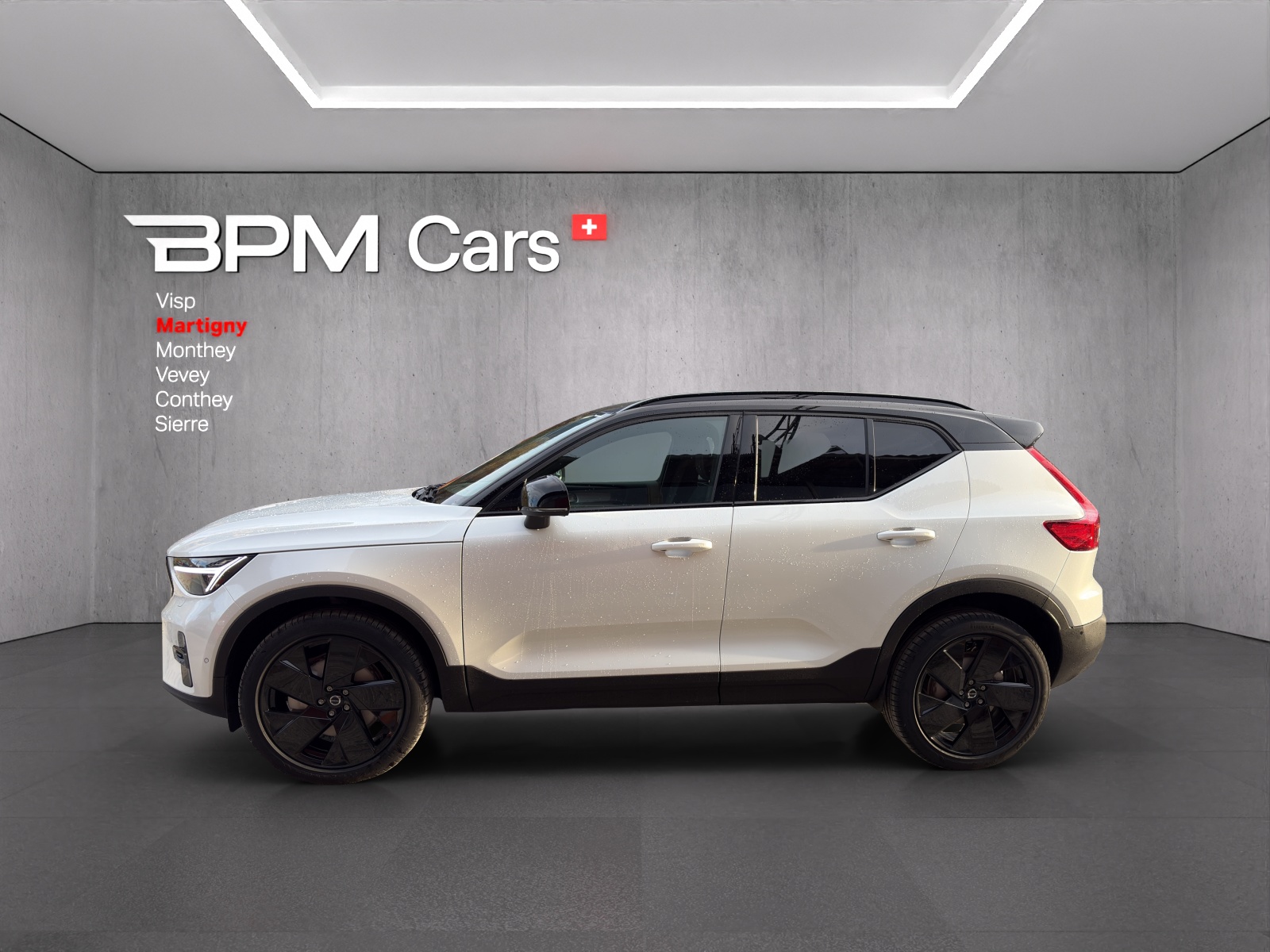 VOLVO XC40 B4 Benzin Mild Hybrid Ultra Black Edition DCT - 17