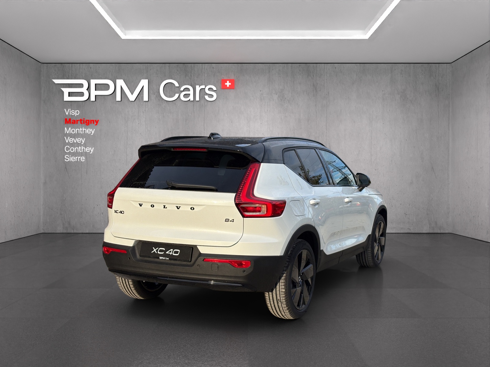VOLVO XC40 B4 Benzin Mild Hybrid Ultra Black Edition DCT - 6