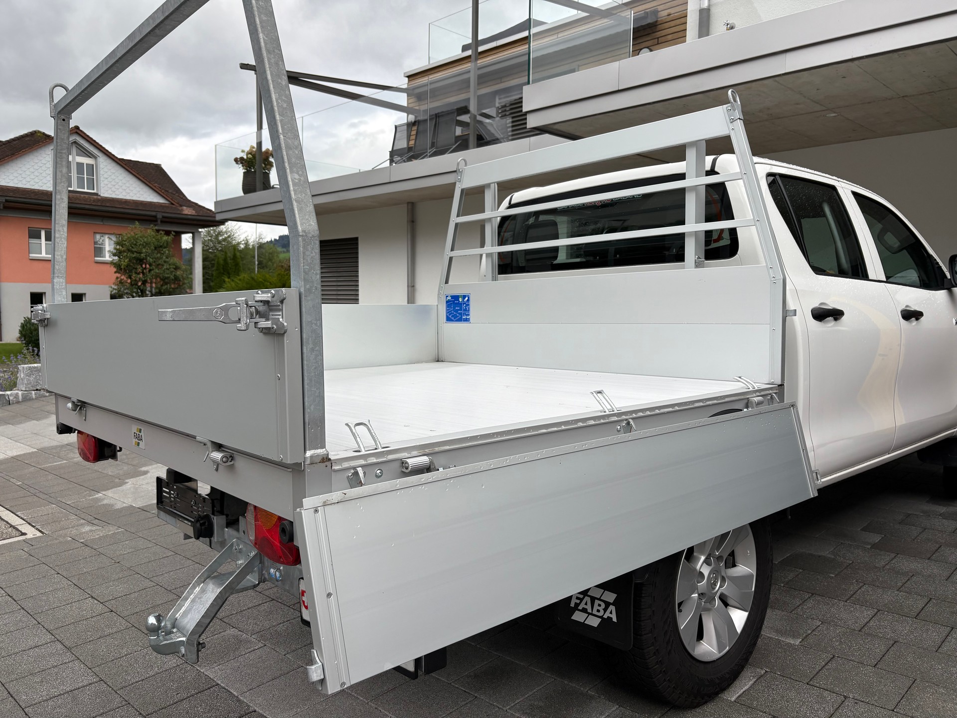 TOYOTA Hilux 2.4D-4D Luna Double Cab 4x4 - 15