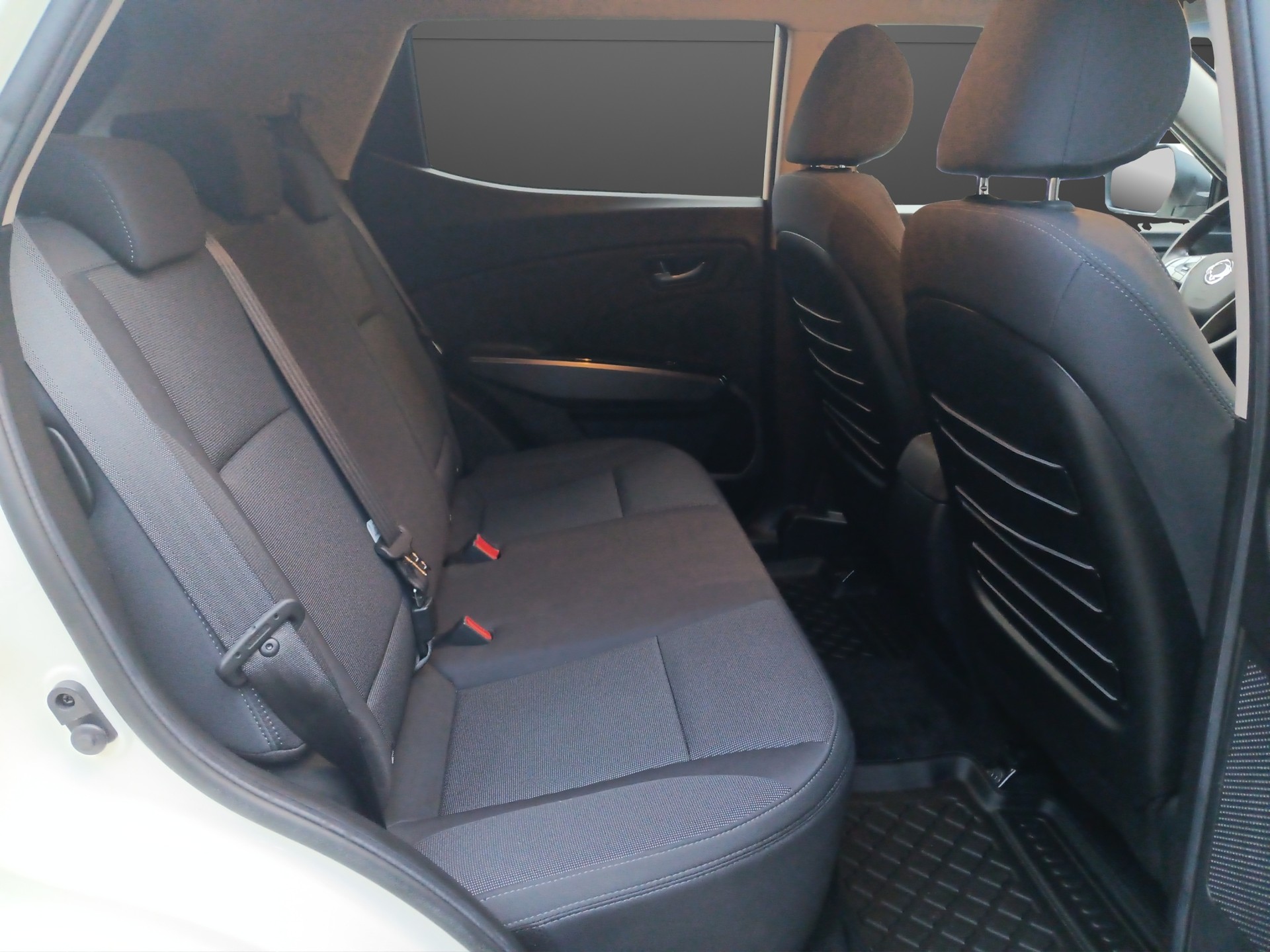 KGM-SsangYong Tivoli 1.5 T GDI Quartz 4WD - 17
