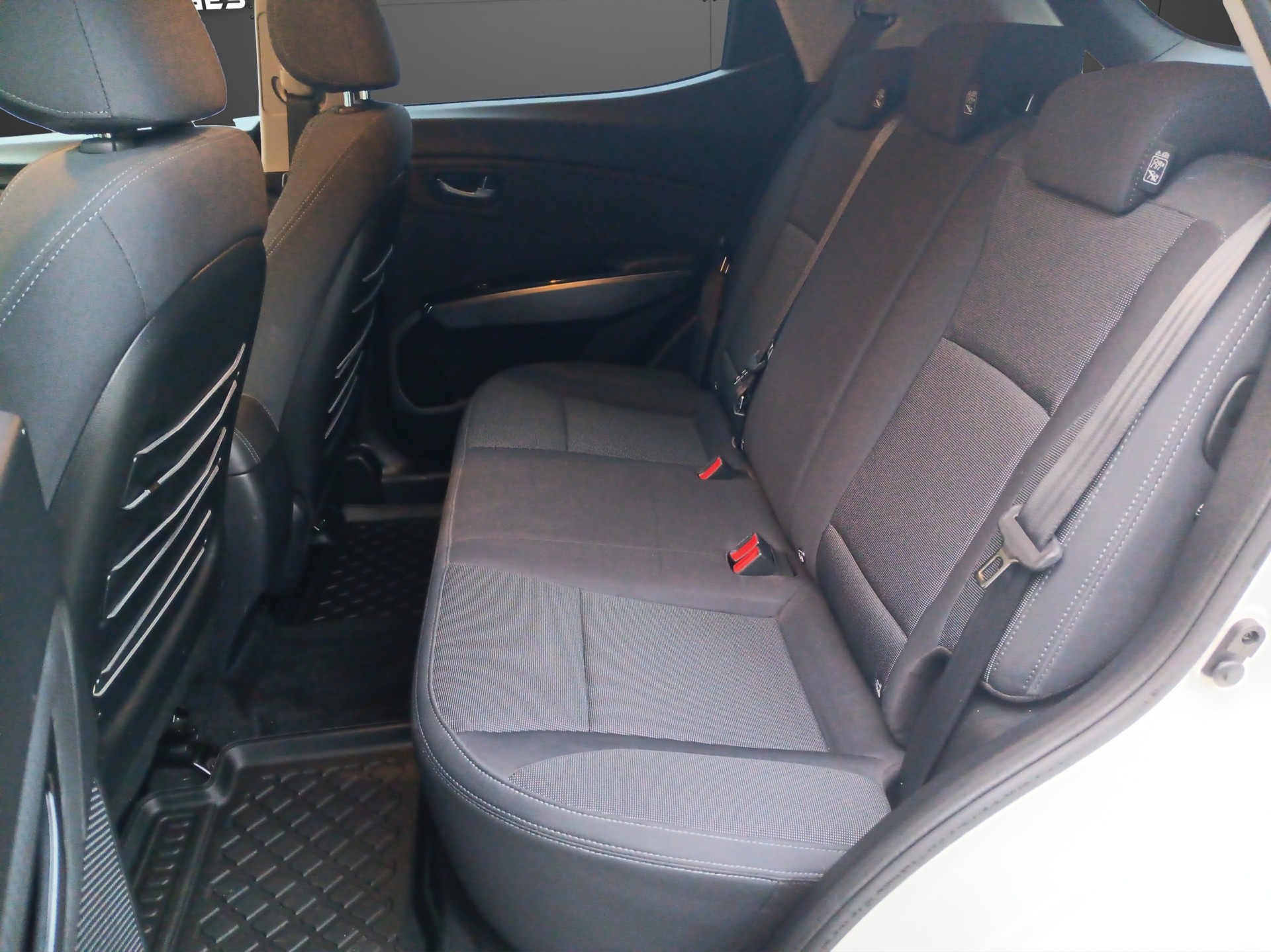 KGM-SsangYong Tivoli 1.5 T GDI Quartz 4WD - 12