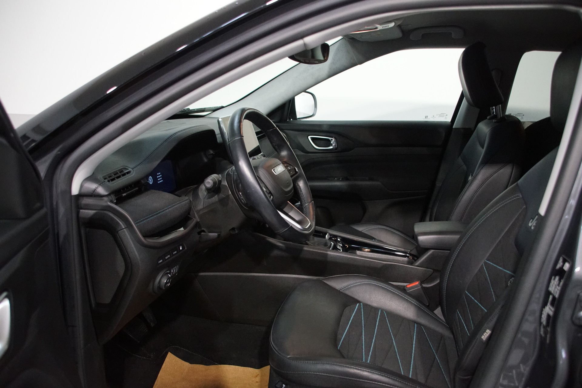 JEEP Compass 1.3 T PHEV Upland AWD *Swiss* - 12