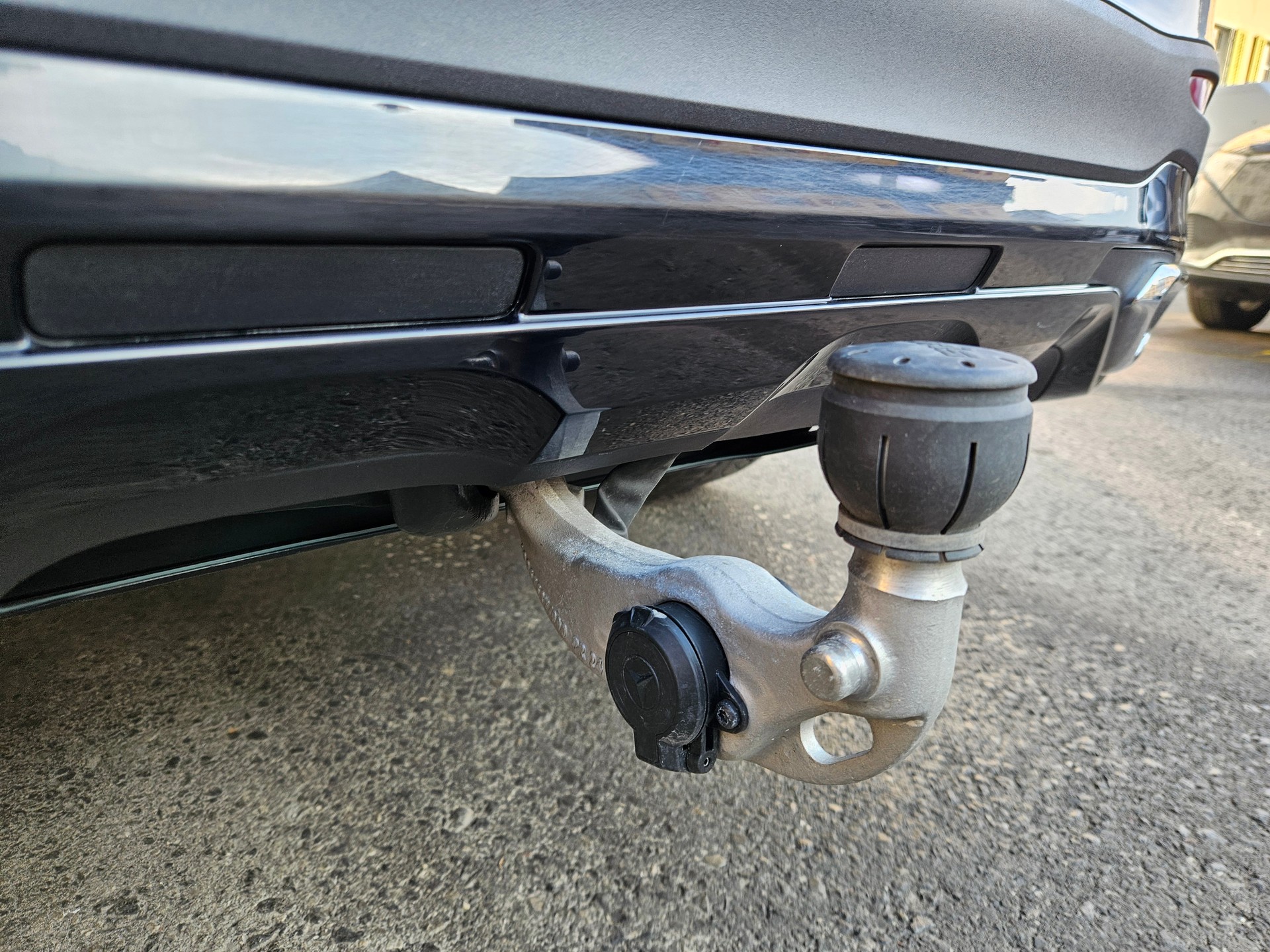 MERCEDES-BENZ GLC 200 AMG Line 4matic - 22