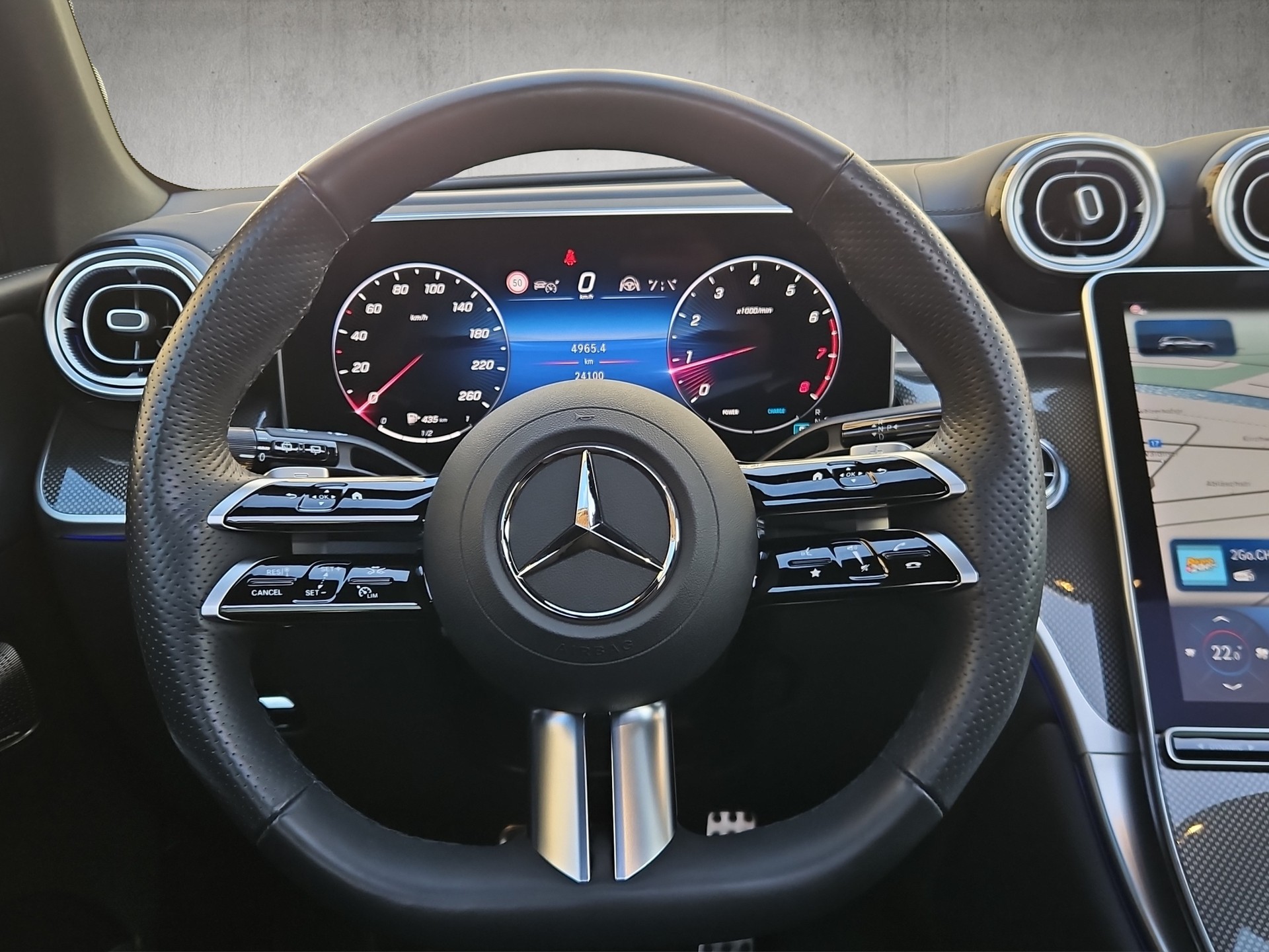 MERCEDES-BENZ GLC 200 AMG Line 4matic - 14