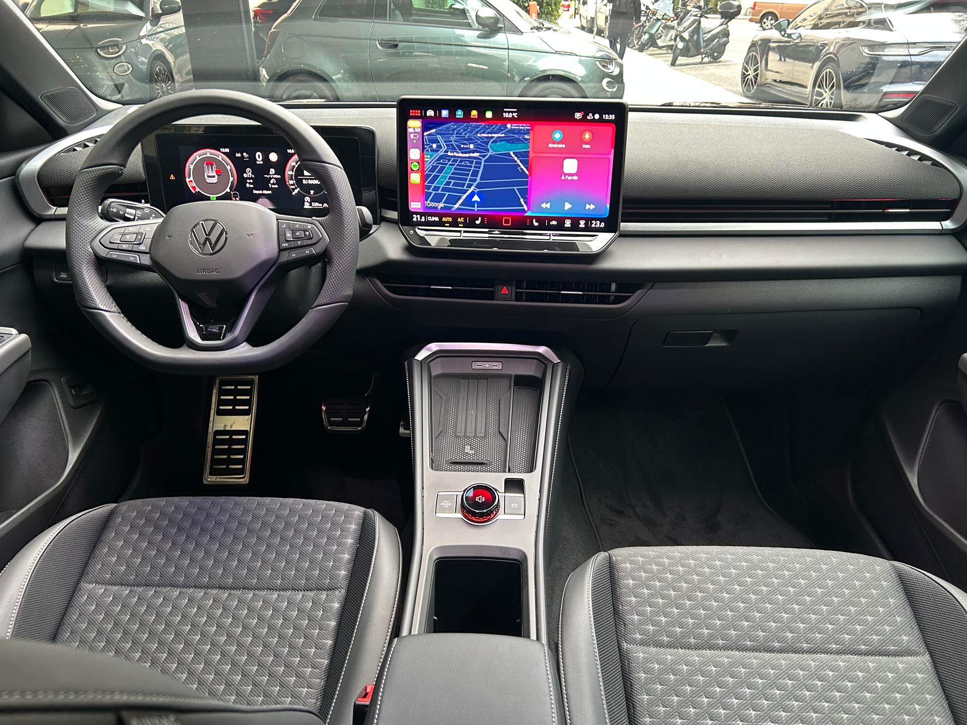 VW T-Roc 1.5 eTSI mHEV R-Line DSG - 6