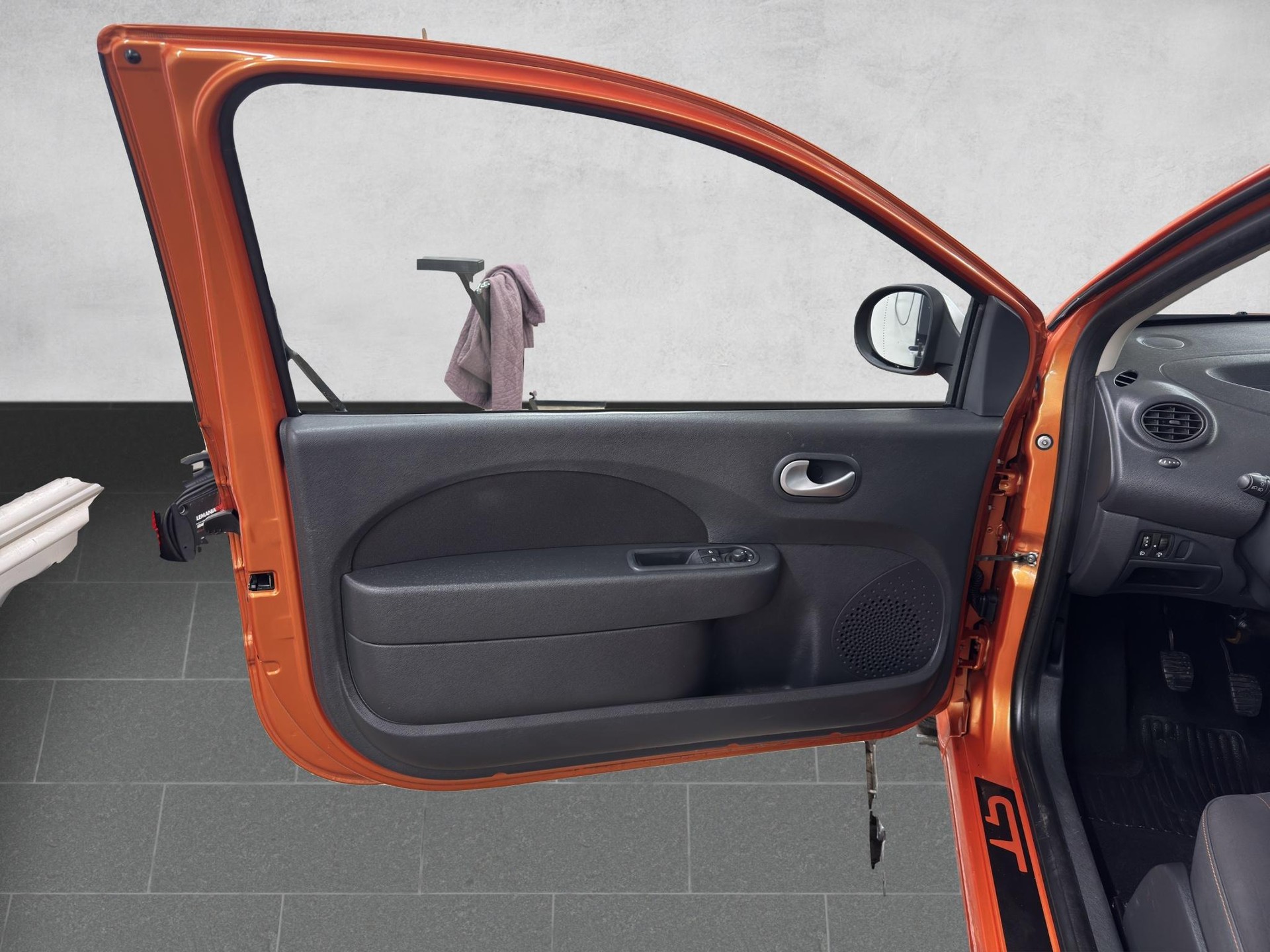 RENAULT Twingo 1.2 TCe 100 GT - 9