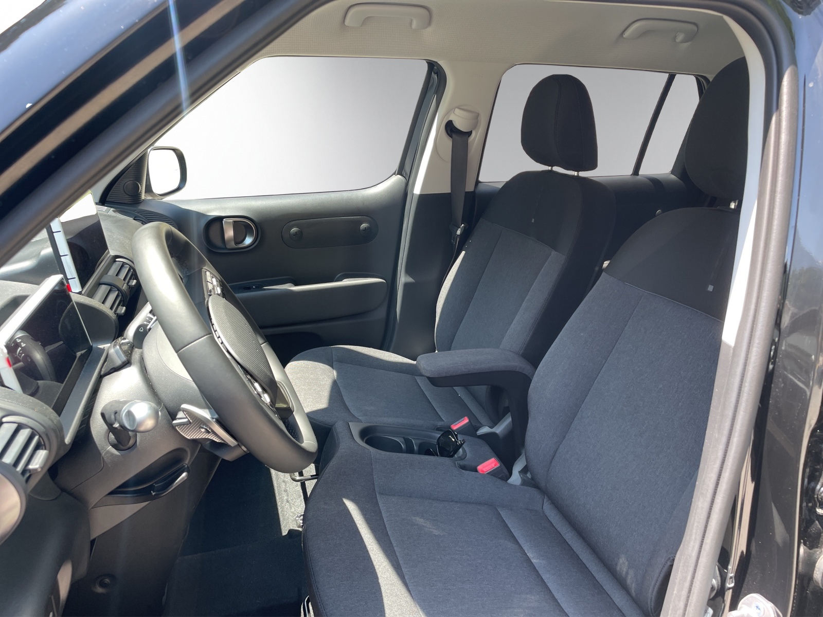 HYUNDAI Inster 49kWh Amplia - 5