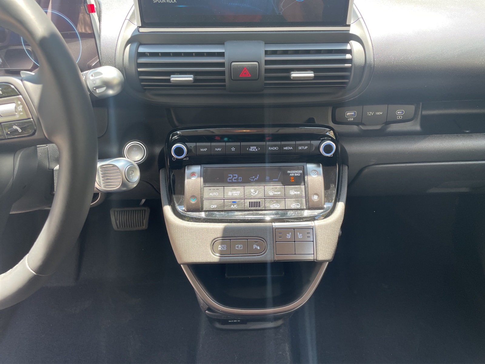 HYUNDAI Inster 49kWh Amplia - 11