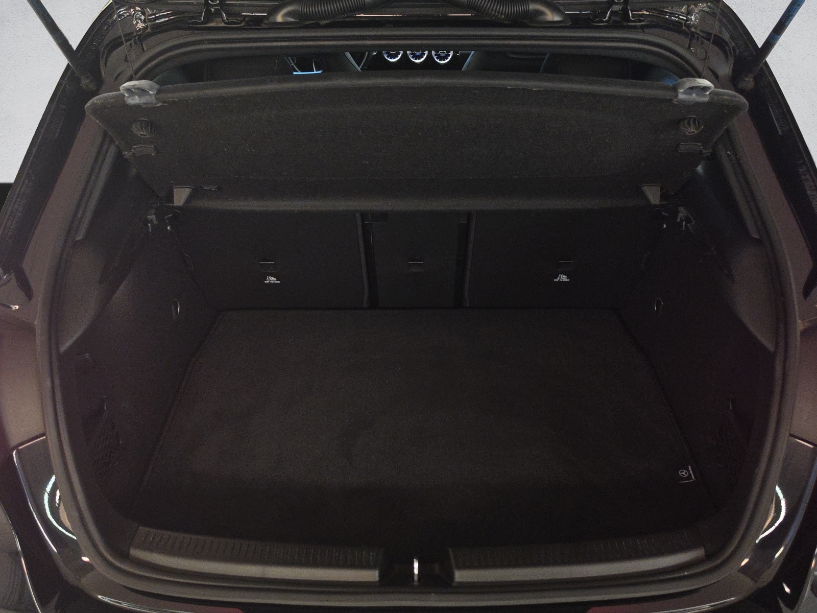 MERCEDES-BENZ A 250 4Matic AMG Line 4Matic 7G-DCT - 17