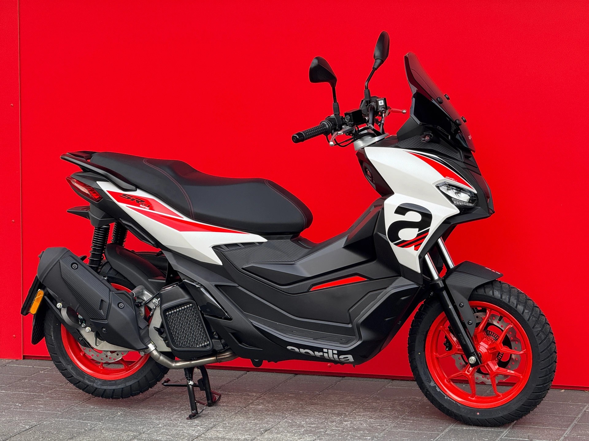 APRILIA SR GT 200 Sport ABS E5+ - 7