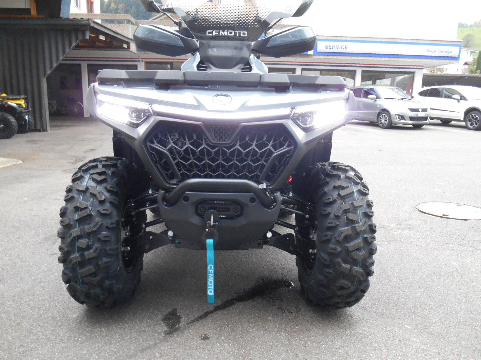 CF MOTO Premium mit Scheibe - 3