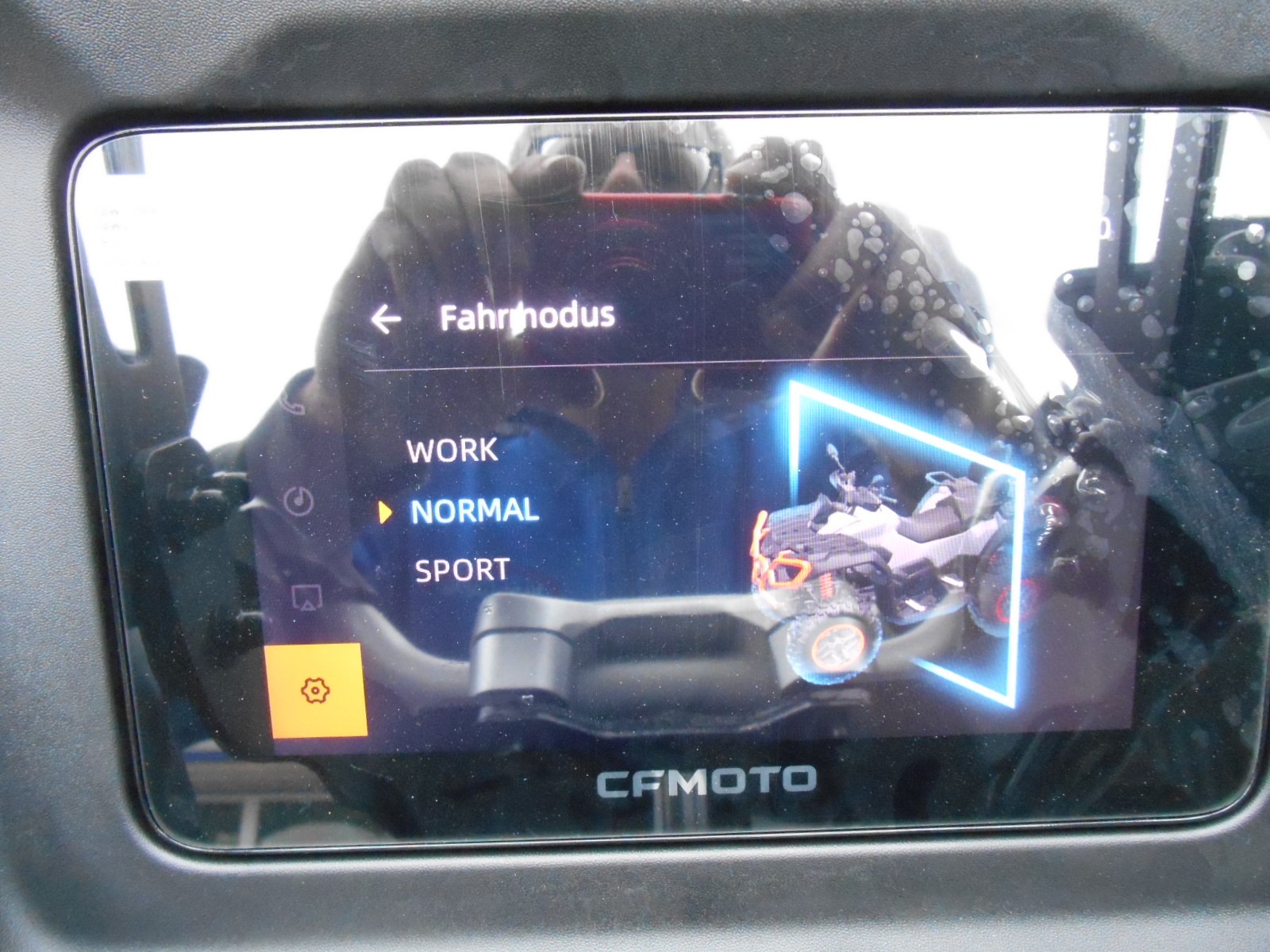 CF MOTO Premium mit Scheibe - 10