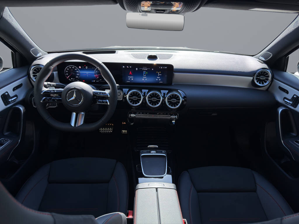 MERCEDES-BENZ A 250 AMG Line 4m - 9