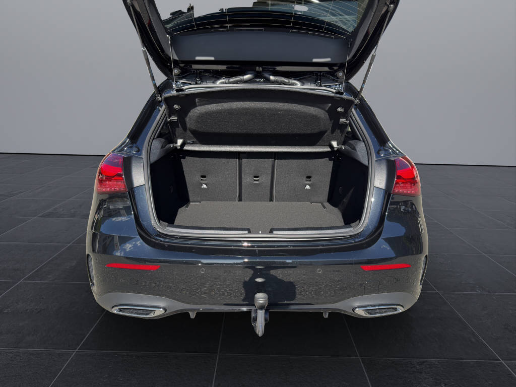 MERCEDES-BENZ A 250 AMG Line 4m - 17