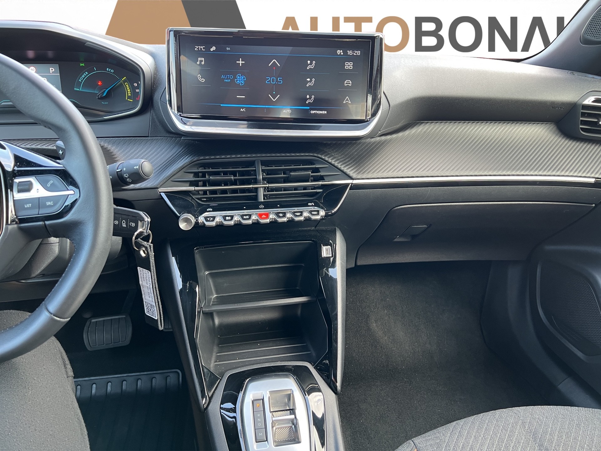 PEUGEOT 2008 1.2 Hybrid 145 Style - 20
