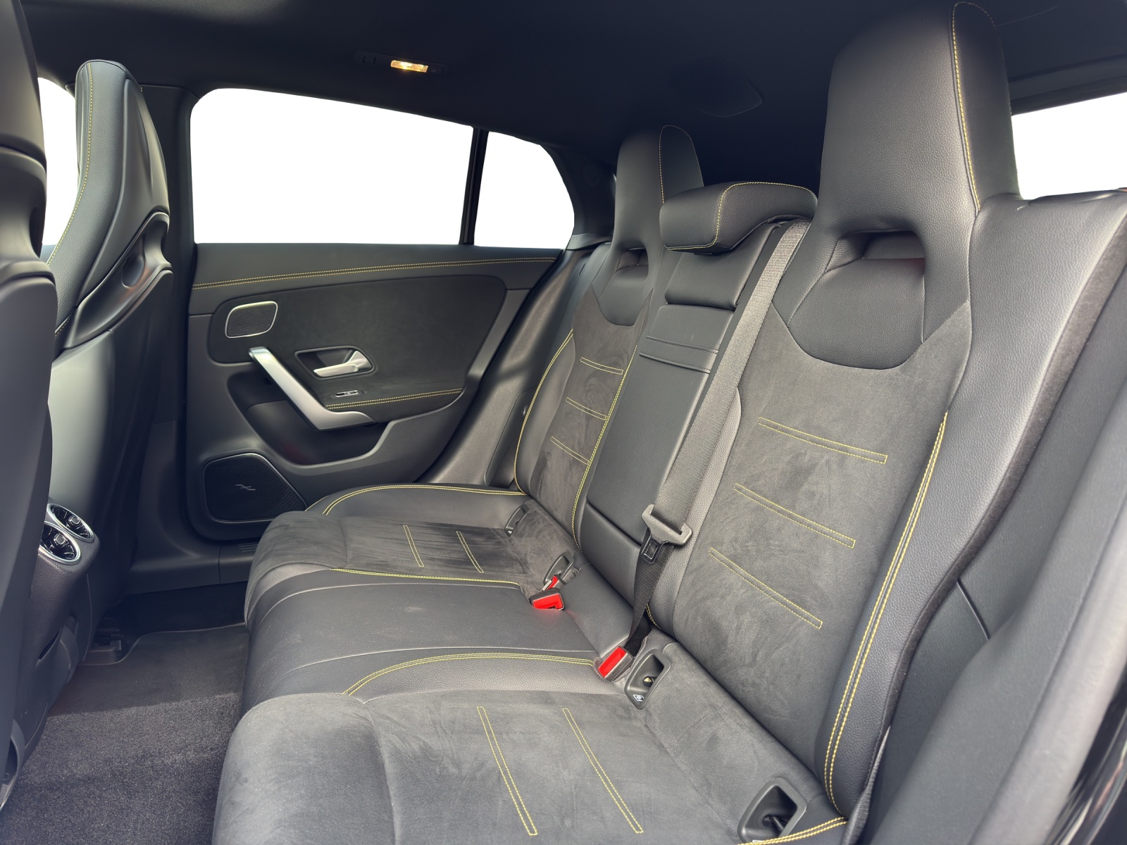 MERCEDES-BENZ CLA SB 45 S AMG 4Matic+ - 13