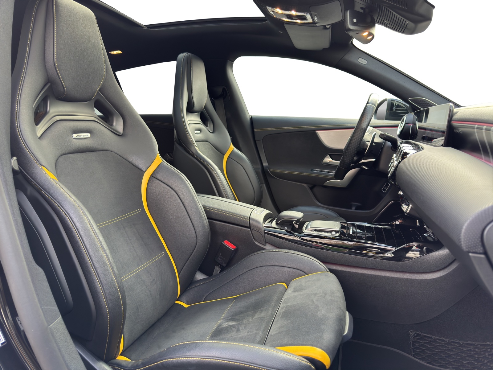 MERCEDES-BENZ CLA SB 45 S AMG 4Matic+ - 12