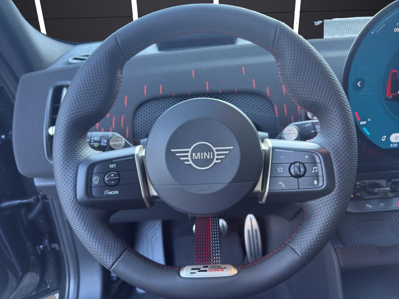 MINI Countryman U25 2.0i John Cooper Works ALL4 - 17