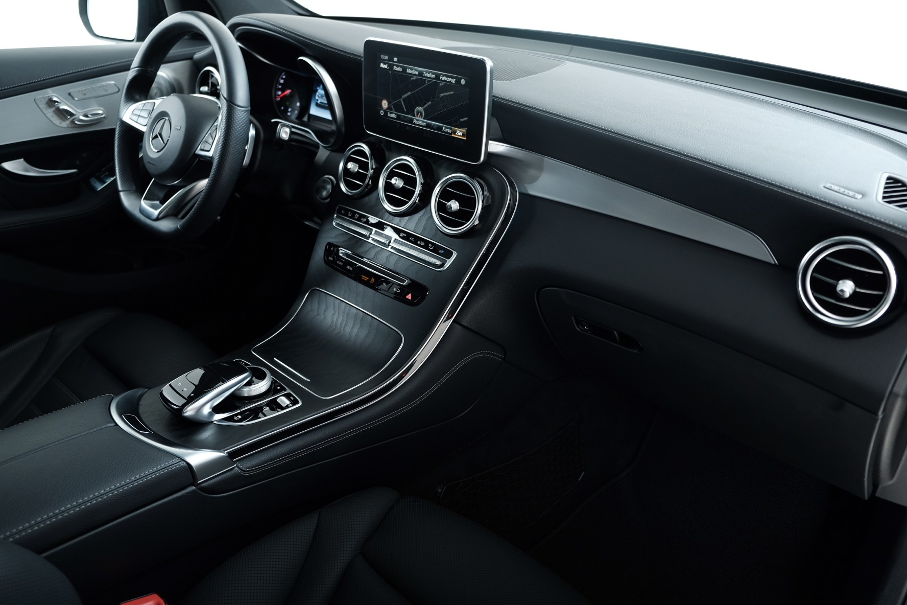 MERCEDES-BENZ GLC 250 AMG Line 4Matic 9G-Tronic - 6