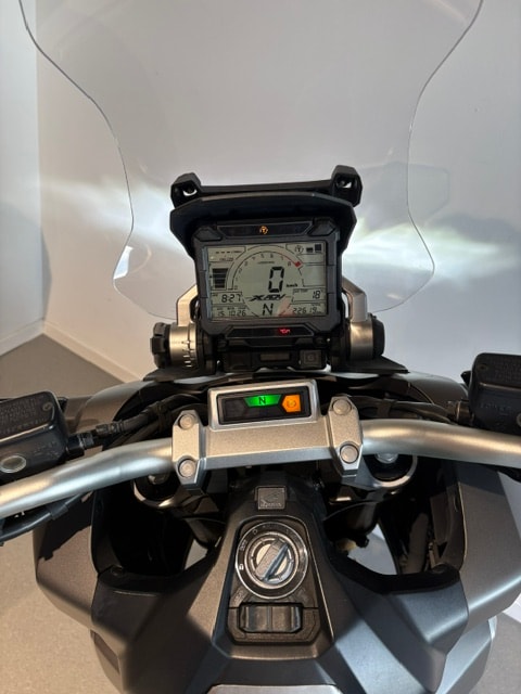 HONDA X-ADV 750 ABS - 9
