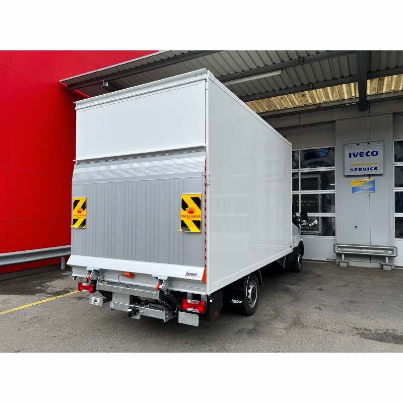 IVECO Daily 35 S 18HA8 K.-Ch. 3750 3.0 HPI 180 Hager Möbelkoffer mit Hebebühne - 3