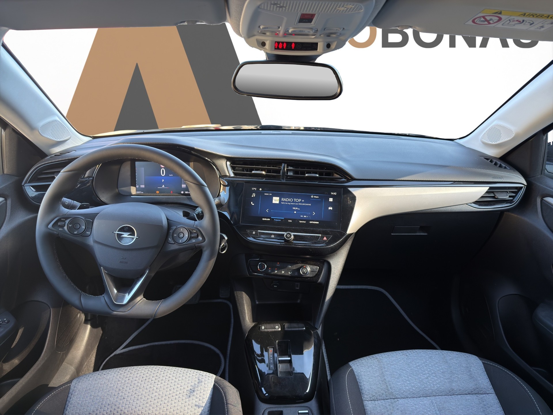 OPEL Corsa 1.2 T Edition - 9