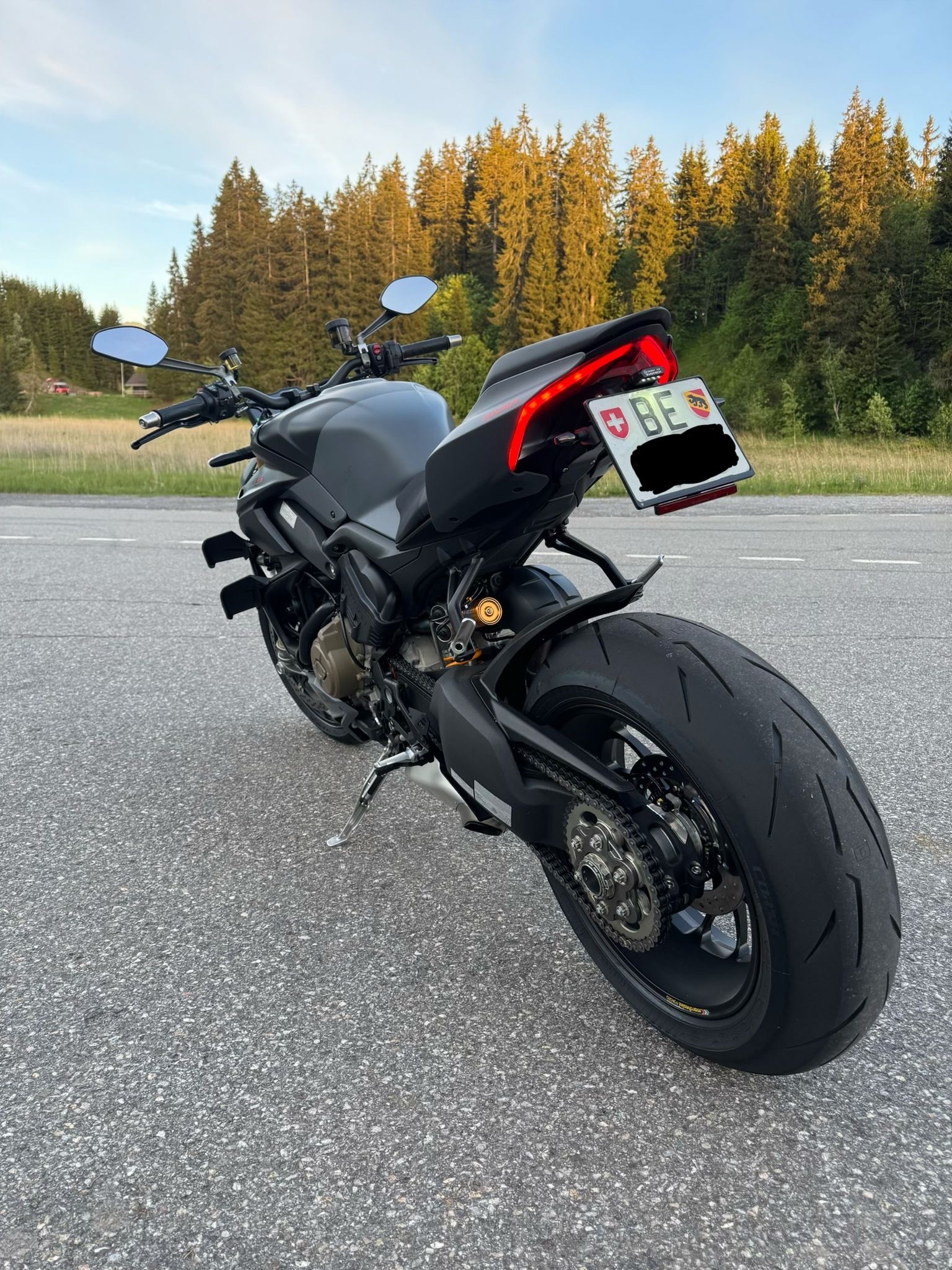 DUCATI Streetfighter V4 S - 5