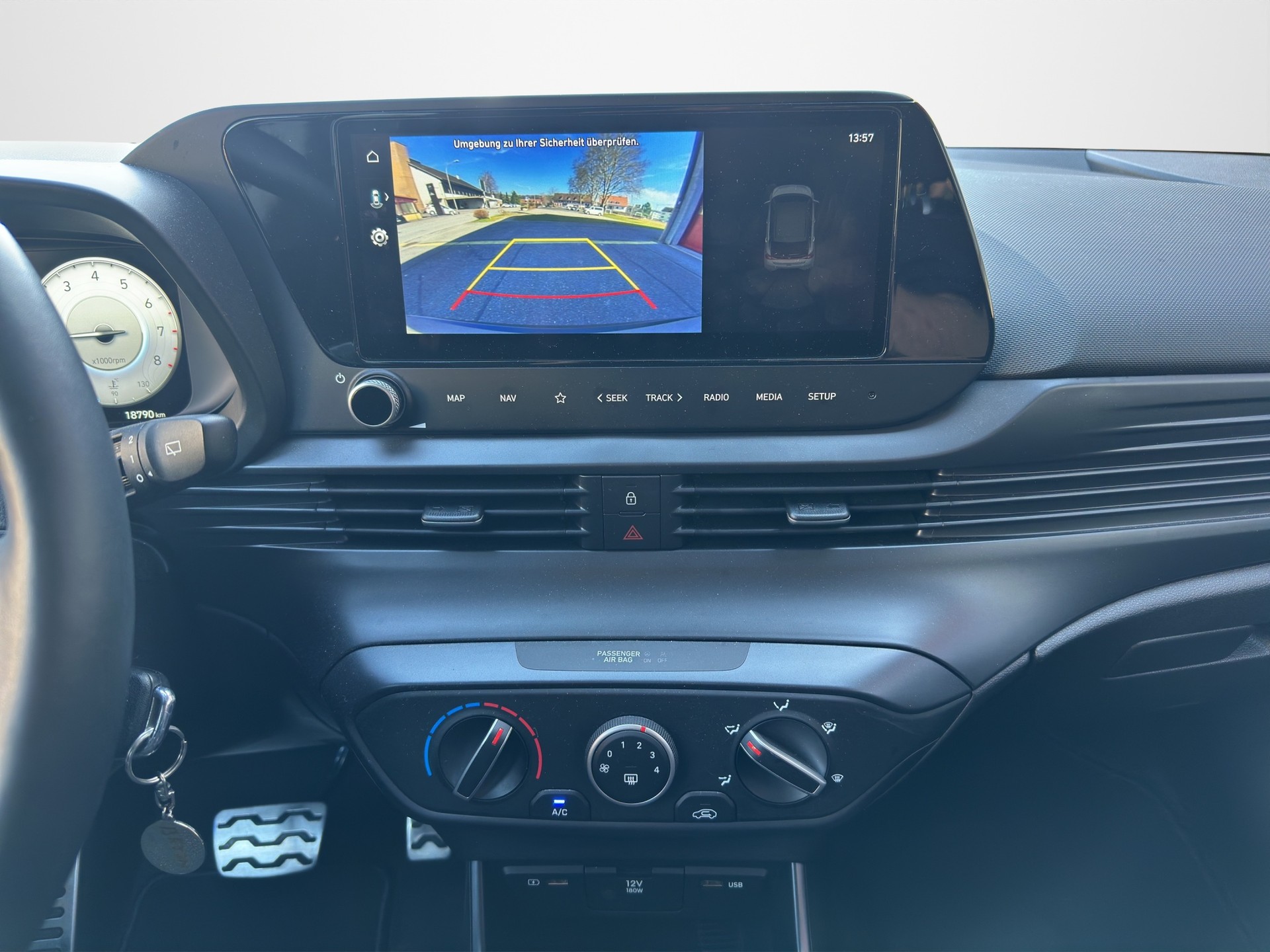 HYUNDAI Bayon 1.0 T-GDi Amplia DCT - 15