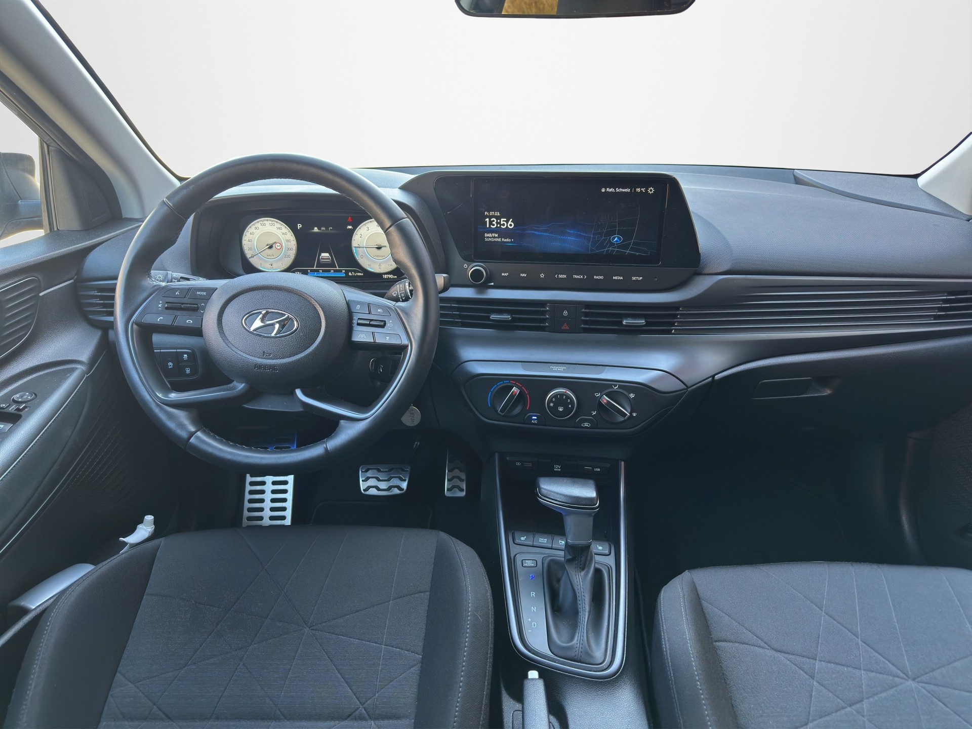 HYUNDAI Bayon 1.0 T-GDi Amplia DCT - 13