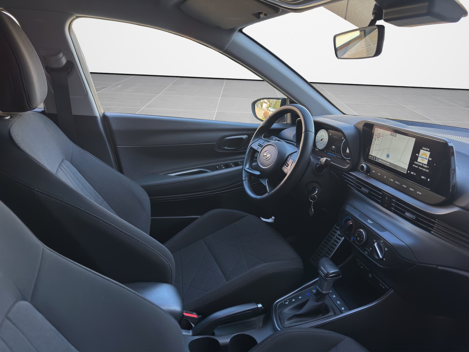 HYUNDAI Bayon 1.0 T-GDi Amplia DCT - 16