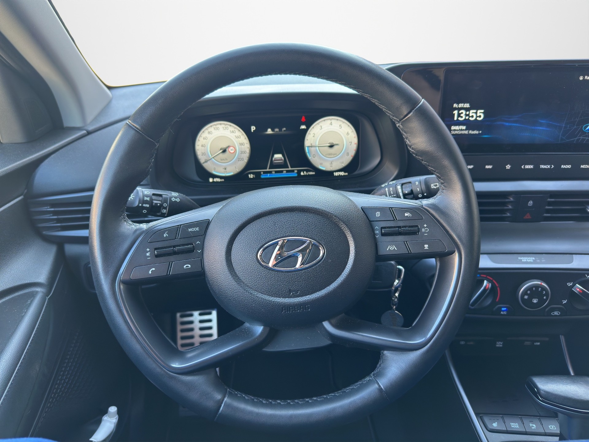 HYUNDAI Bayon 1.0 T-GDi Amplia DCT - 10