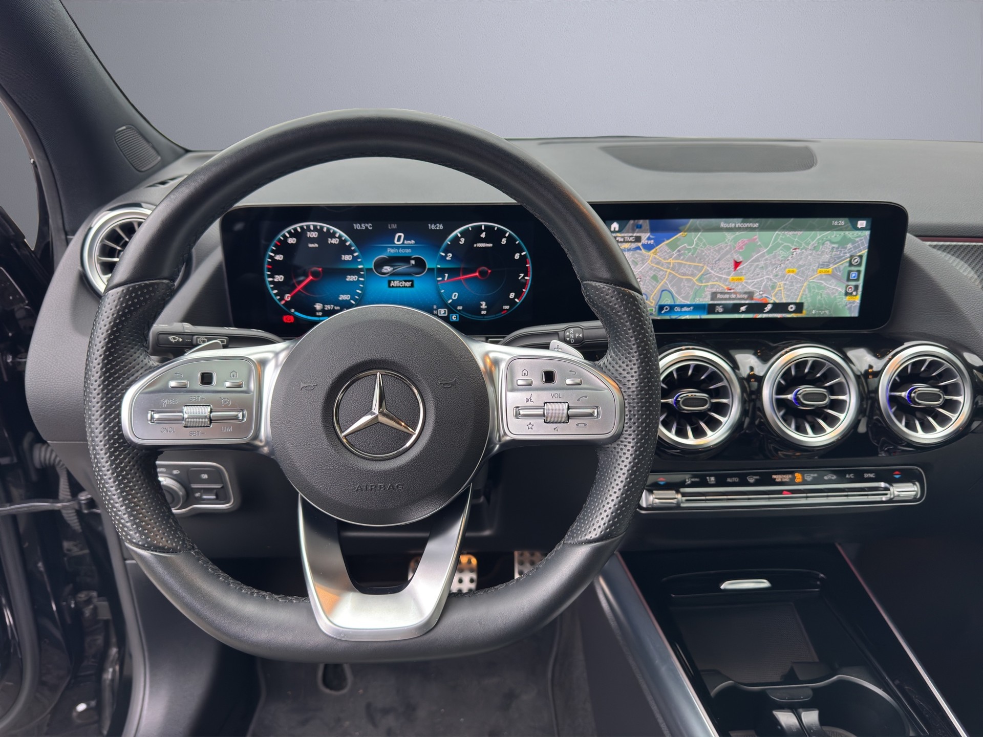 MERCEDES-BENZ GLA 200 4Matic AMG Line 8G-DCT - 13