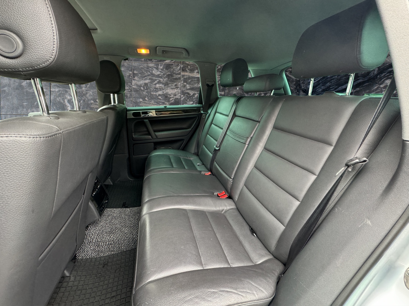 VW Touareg 3.0 TDI - 16