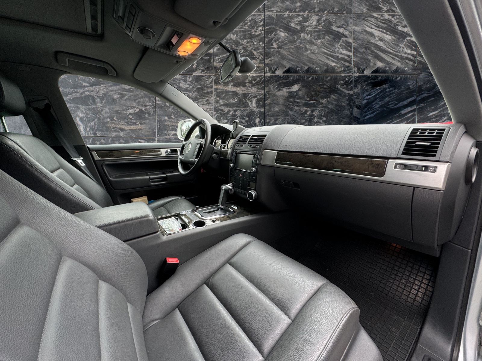 VW Touareg 3.0 TDI - 14