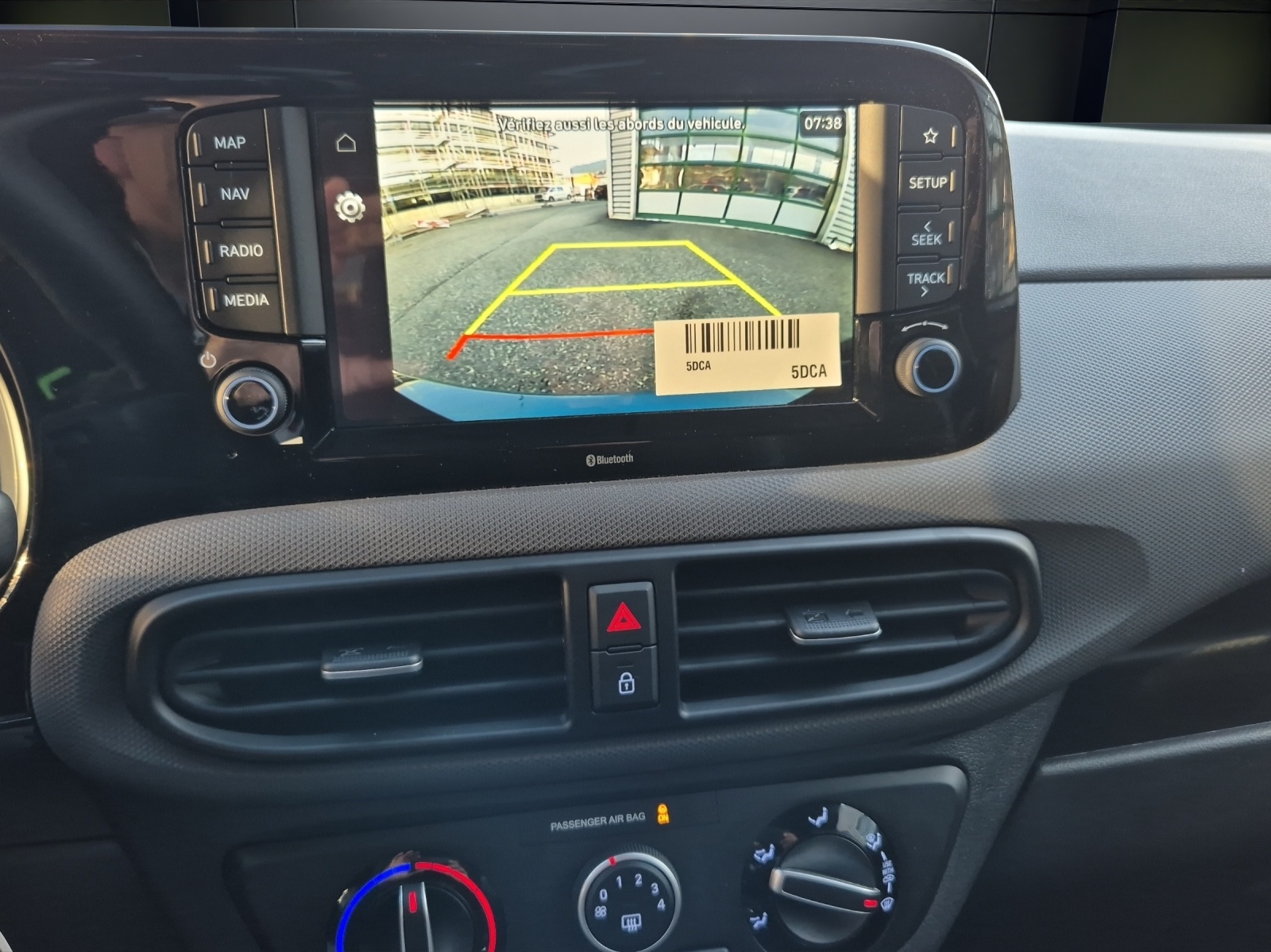 HYUNDAI i10 1.2 Amplia Aut. - 10