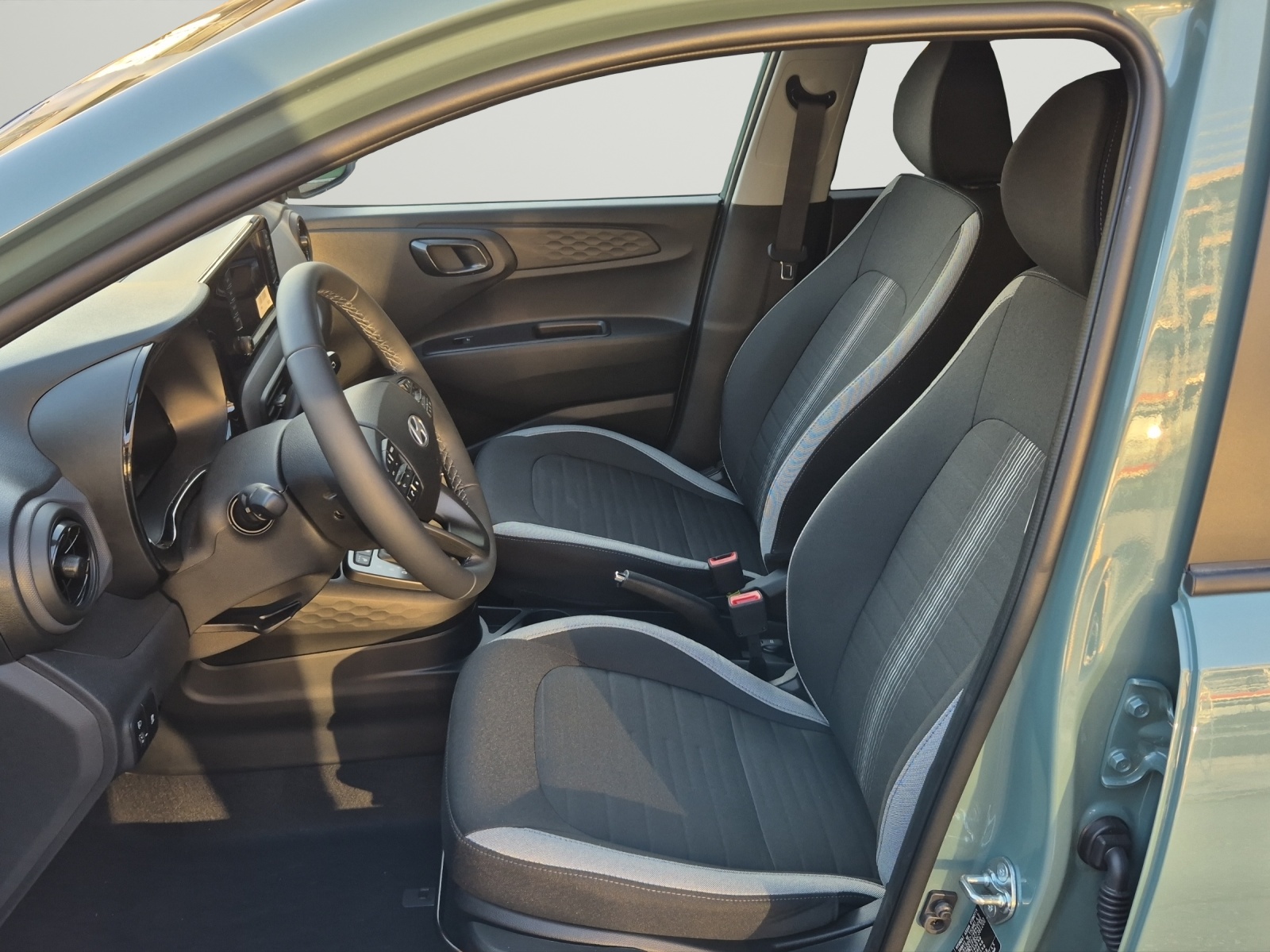 HYUNDAI i10 1.2 Amplia Aut. - 11