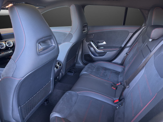 MERCEDES-BENZ CLA 180 7G-DCT - 7