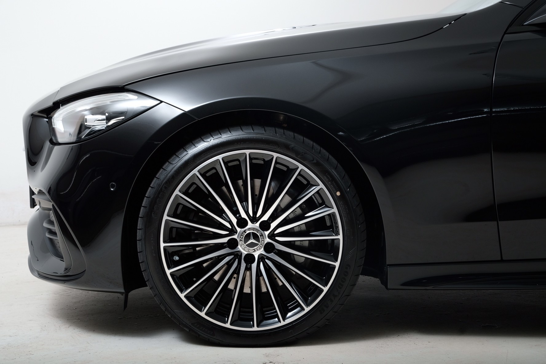 MERCEDES-BENZ C 220 d T 4 Matic Swiss Star - 3