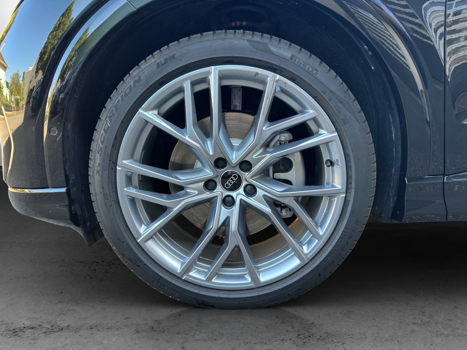 AUDI Q4 e-tron 45 Edition Swiss Ski quattro - 13