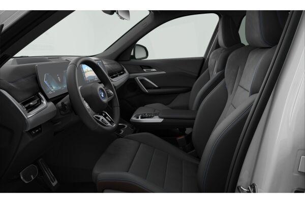 BMW X1 30e M Sport xDrive U11 (CH) AHK 1.8T 📍 - 3