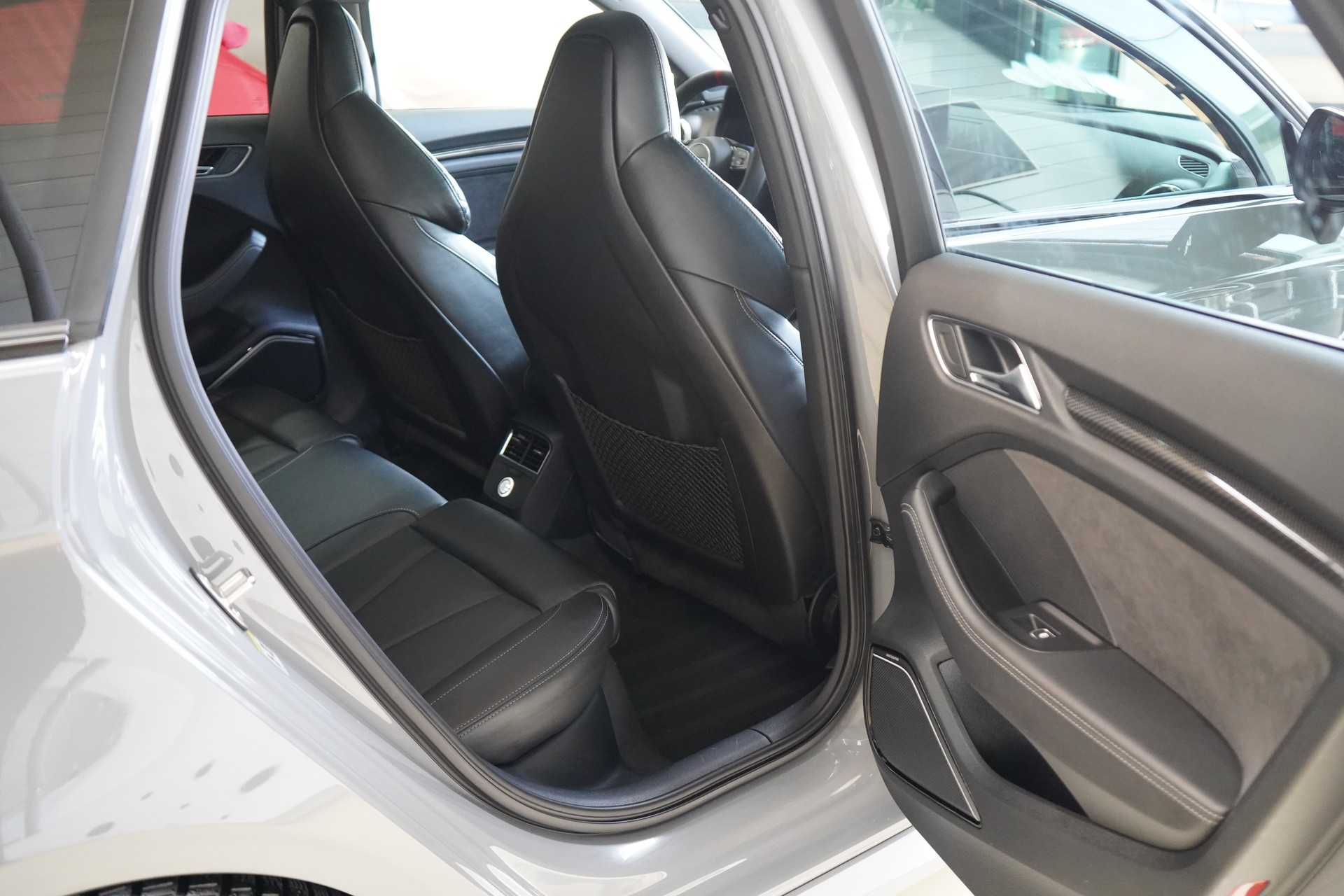 AUDI RS3 Sportback 2.5 TSI quattro S-tronic - 29