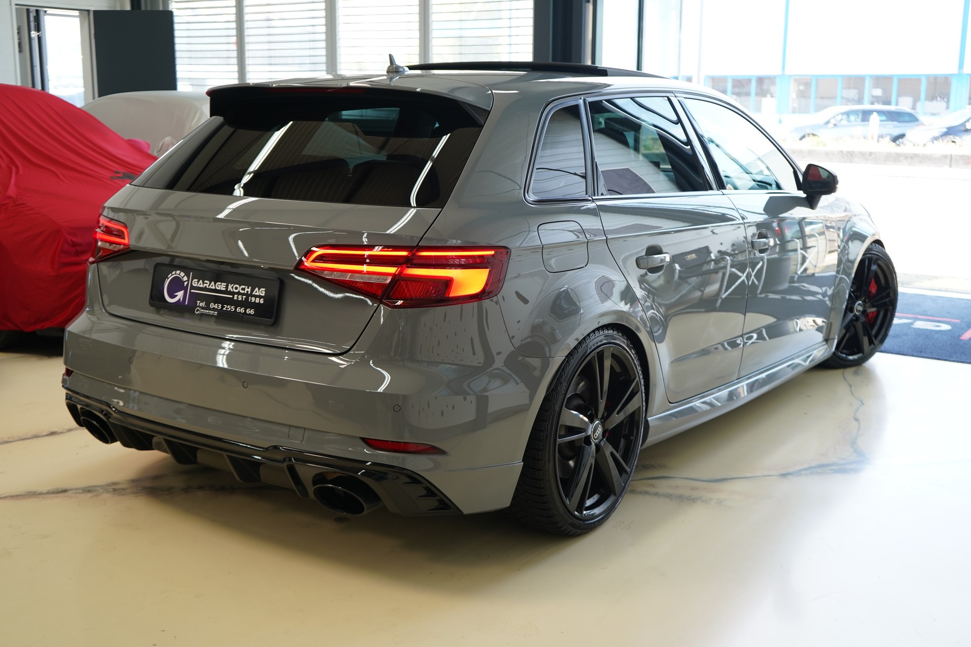 AUDI RS3 Sportback 2.5 TSI quattro S-tronic - 9