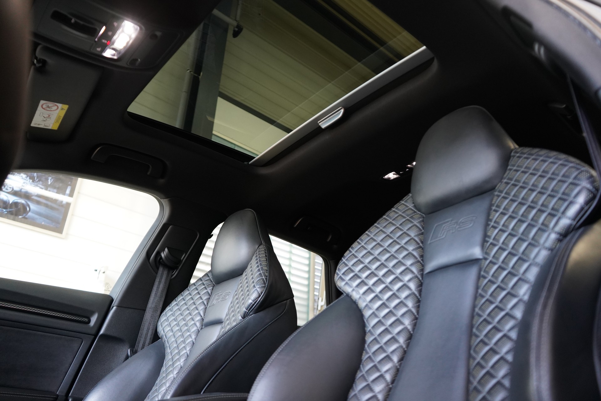 AUDI RS3 Sportback 2.5 TSI quattro S-tronic - 26