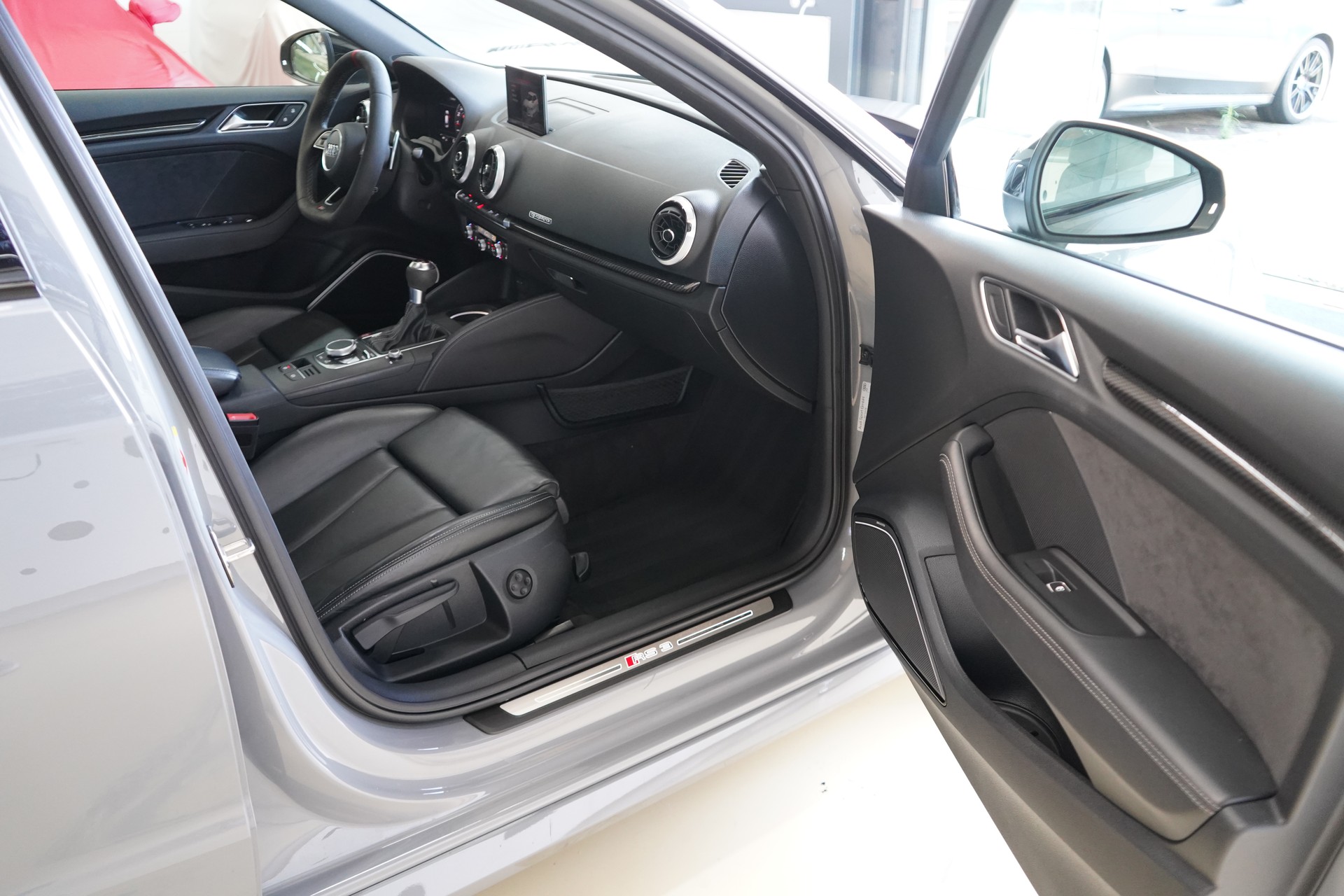 AUDI RS3 Sportback 2.5 TSI quattro S-tronic - 27