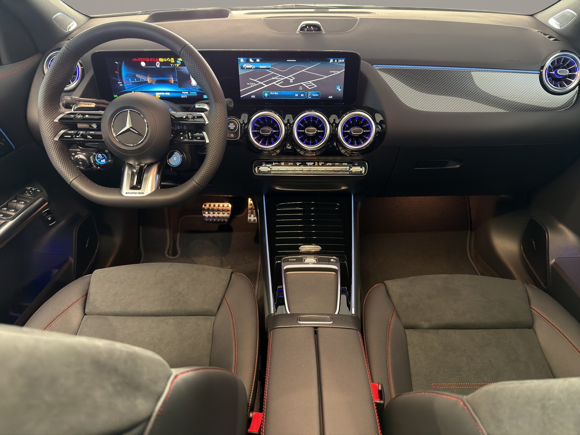 MERCEDES-BENZ GLA AMG 35 4Matic 8G-DCT - 10